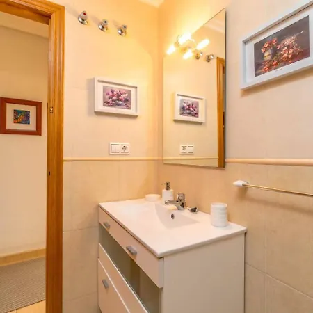 Апартаменты Fabuloso En El Centro De Торевьиа